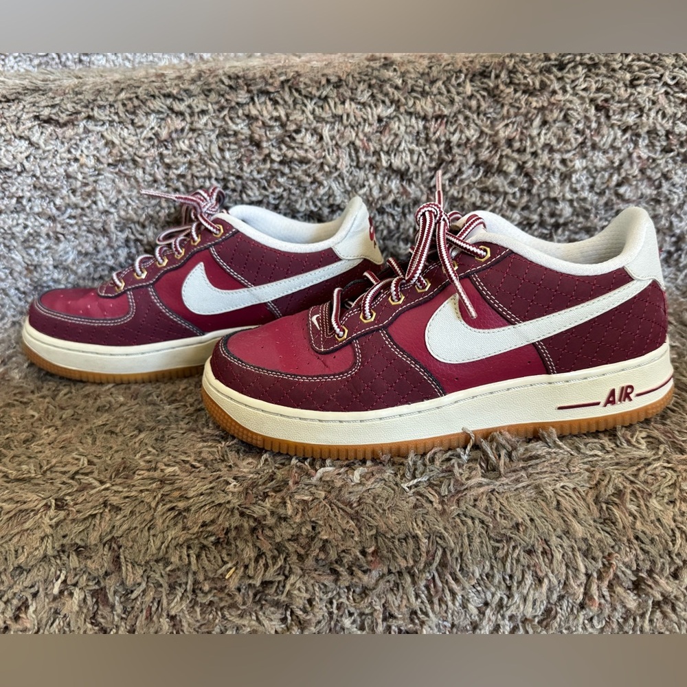 Nike Air Force 1 Sneakers. Youth size 5.5. Very clean.